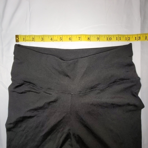 Black Scrunch Butt Full-length Leggings Mid-rise Women's Size Medium - Picture 7 of 9